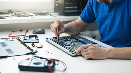 RAM vs. SSD: Melyik hardver mit csinál? Így válassz!