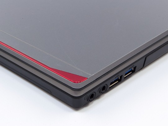 Fujitsu LifeBook E734 használt laptop, Intel Core i5-4300M, HD 4600, 8GB DDR3 RAM, 480GB SSD, 13,3" (33,8 cm), 1600 x 900 - 1528517 #4