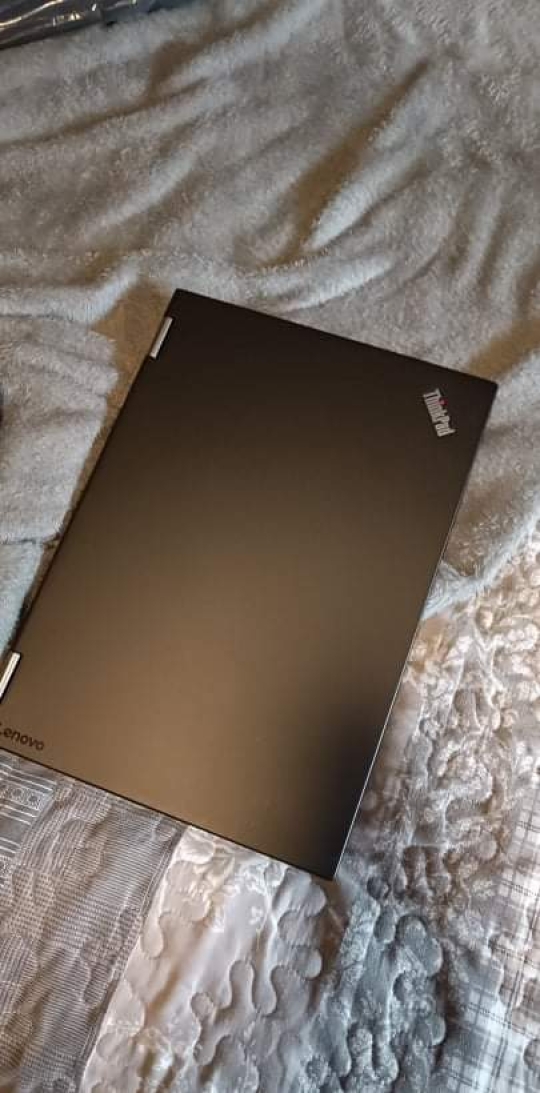Lenovo ThinkPad Yoga 370 értékelés Márk #1