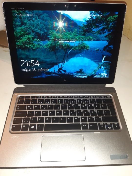 HP Elite x2 1012 G2 tablet notebook értékelés Nagy #1